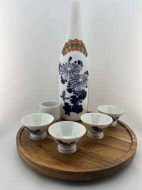Vintage Kiku-Masamune Japanese Sake Set Milk Glass Bottle and 5 Cups with Gold T